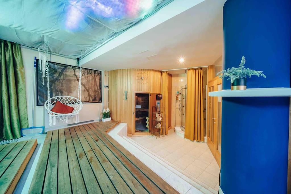 Unique Apartment With Private Pool, Cinema, Spa Прага Екстер'єр фото